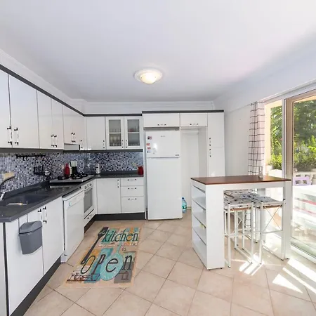 Charming And Peaceful Villa With Shared Pool In Milas Villa *
