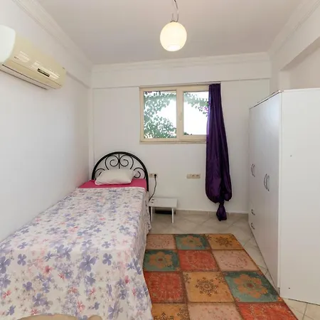 Charming And Peaceful Villa With Shared Pool In Milas *